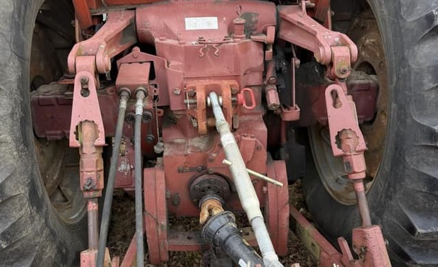Image of Allis Chalmers 7060 equipment image 4