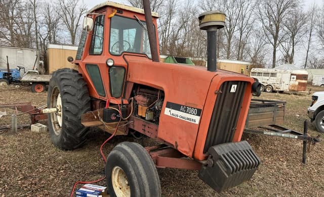 Image of Allis Chalmers 7060 equipment image 2