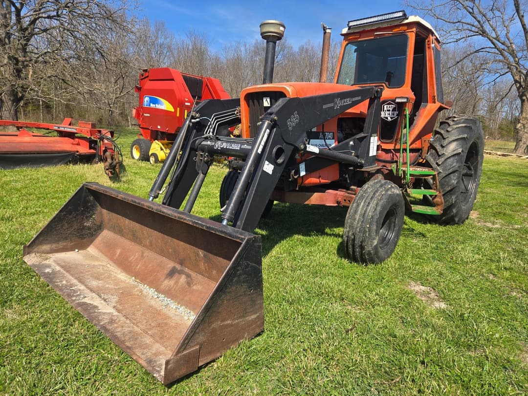 Image of Allis Chalmers 7040 Primary image