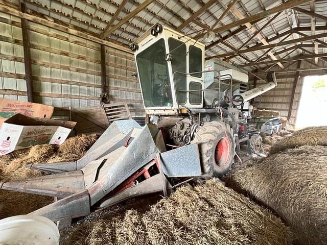 Image of Gleaner K equipment image 1