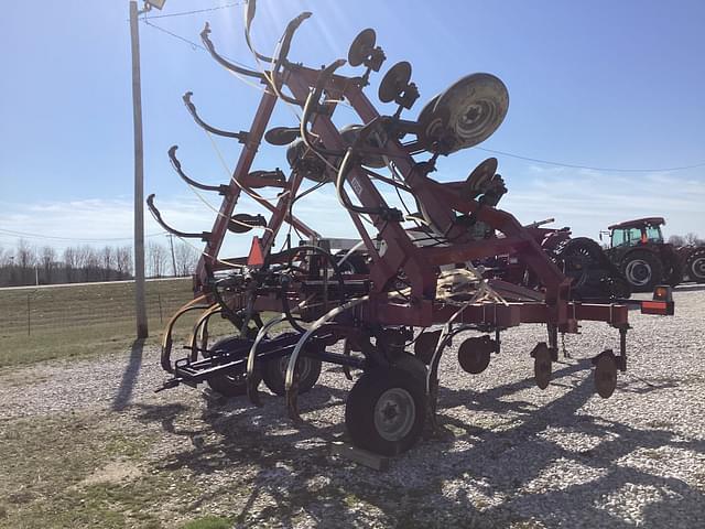 Image of Case IH 5300 equipment image 2