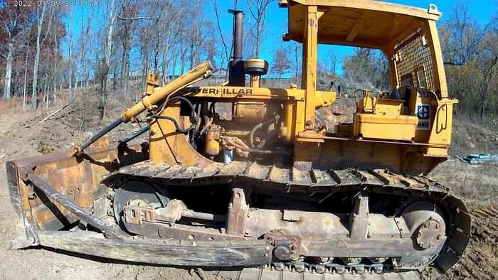 1976 Caterpillar D6C Equipment Image0