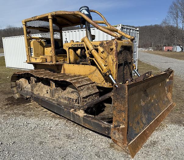 Image of Caterpillar D6C equipment image 4