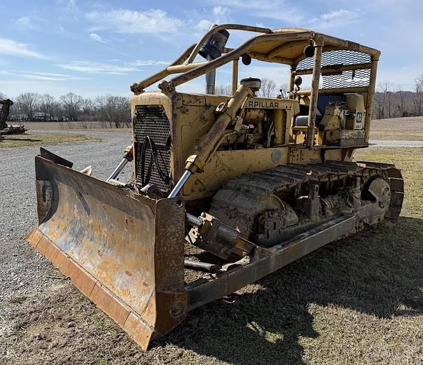 1976 Caterpillar D6C Equipment Image0