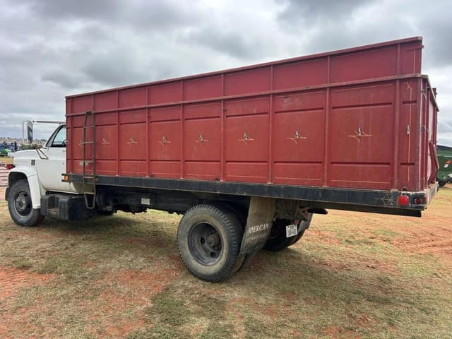 Image of Chevrolet C60 equipment image 4