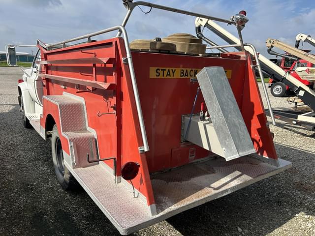 Image of Chevrolet C60 equipment image 1