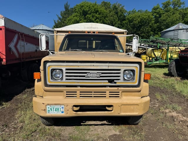 Image of Chevrolet C60 equipment image 1
