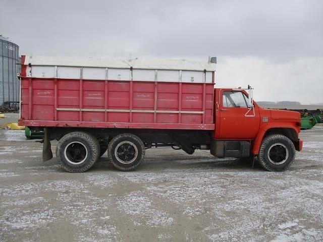 Image of Chevrolet C65 equipment image 3