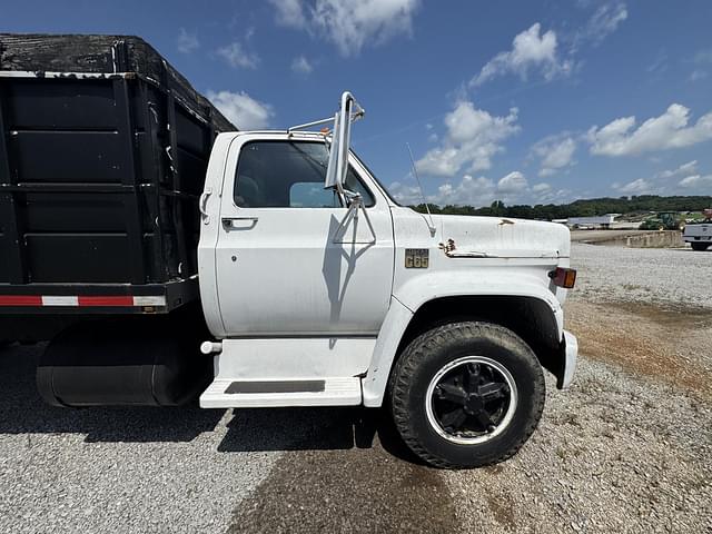 Image of Chevrolet C65 equipment image 4