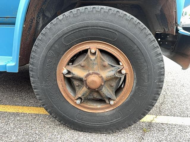 Image of Chevrolet C65 equipment image 3