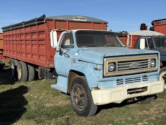 Image of Chevrolet C65 equipment image 2