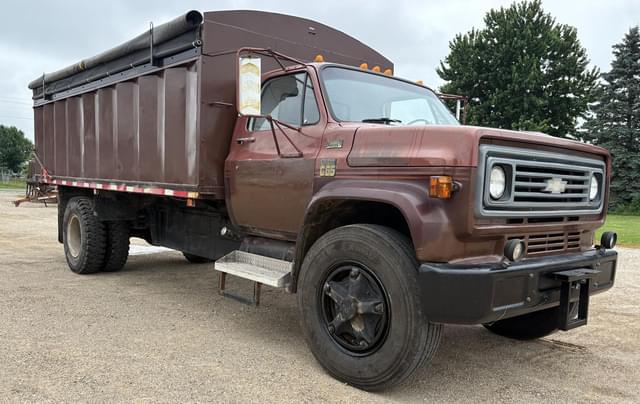 Image of Chevrolet C65 equipment image 1