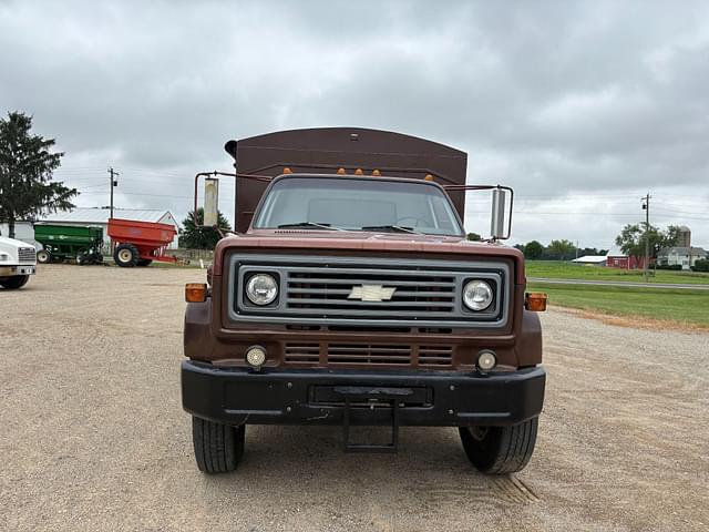 Image of Chevrolet C65 equipment image 2
