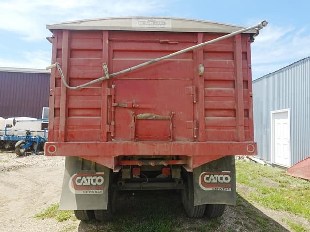 Image of Chevrolet C65 equipment image 3