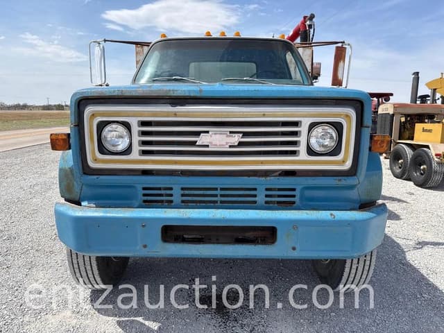 Image of Chevrolet C65 equipment image 1