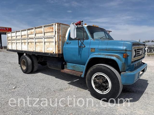 Image of Chevrolet C65 equipment image 2