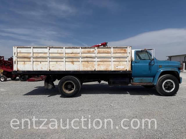 Image of Chevrolet C65 equipment image 3
