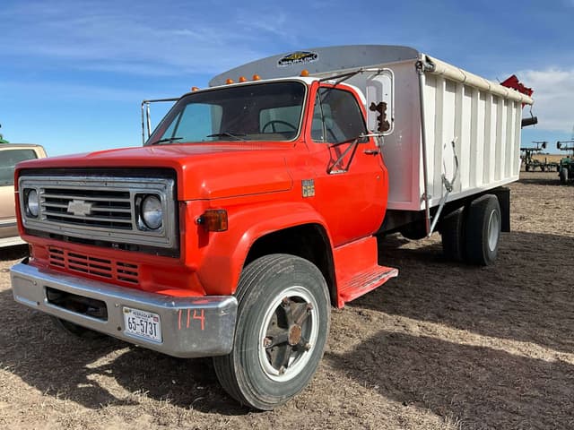 Image of Chevrolet C65 equipment image 1