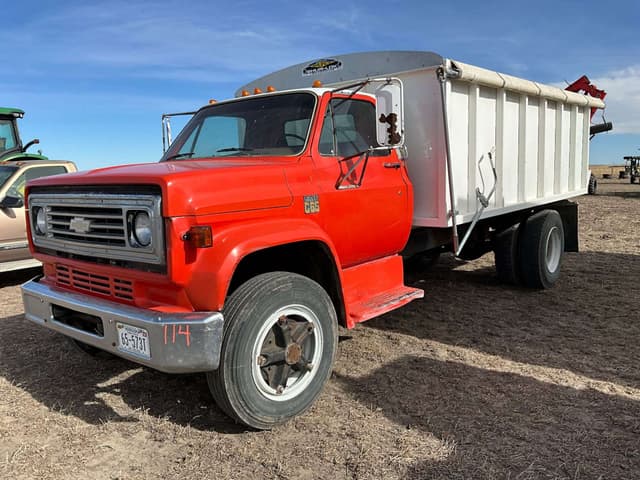 Image of Chevrolet C65 equipment image 2