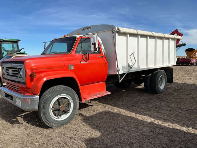 Image of Chevrolet C65 equipment image 4
