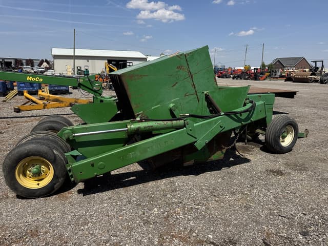 Image of John Deere 650 equipment image 2