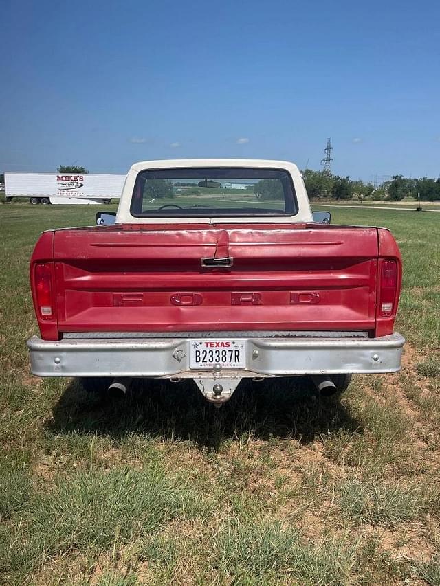 Image of Ford F-100 equipment image 3
