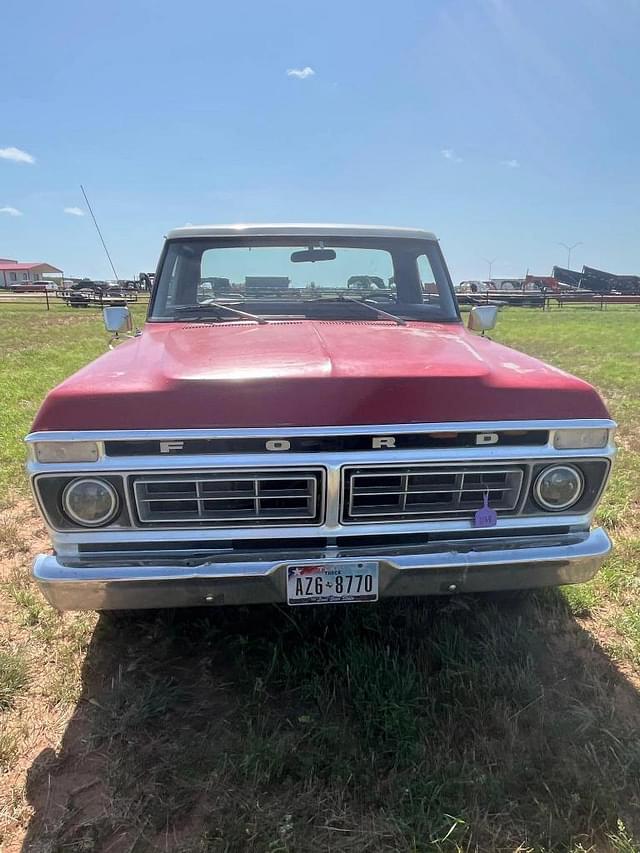 Image of Ford F-100 equipment image 1
