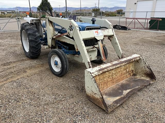 Image of Ford 2600 equipment image 1