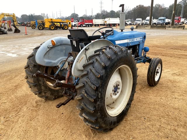 Image of Ford 3600 equipment image 2