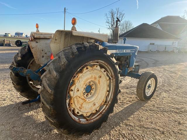 Image of Ford 4600 equipment image 4