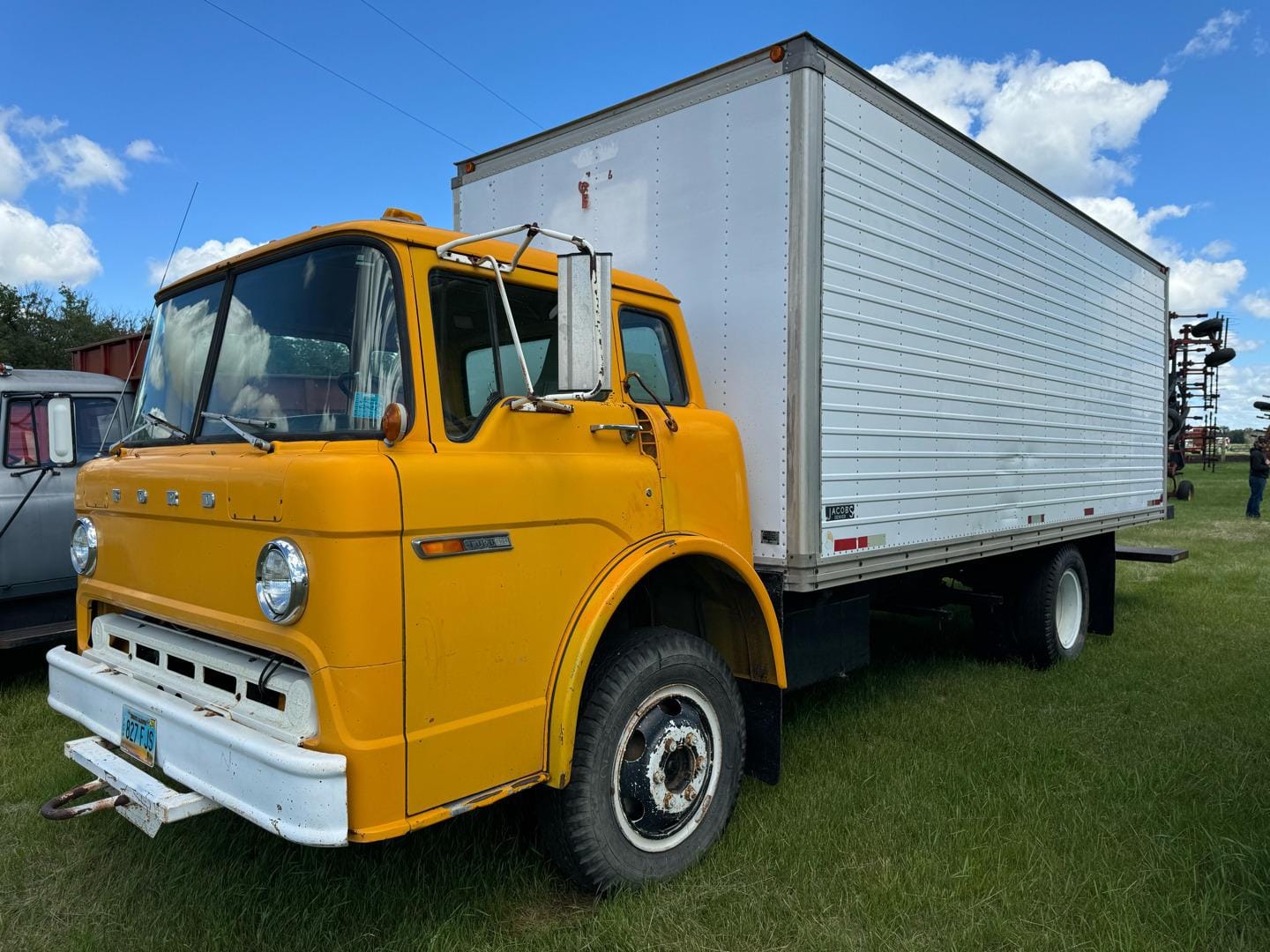 Main image Ford 600