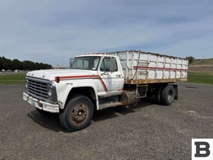 1976 Ford F-750 Image