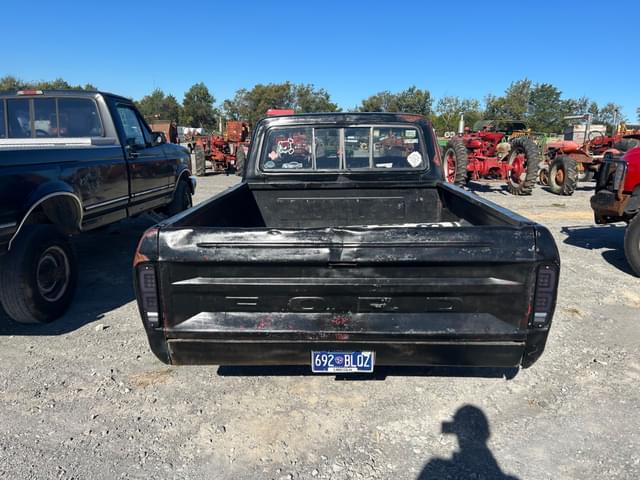 Image of Ford F-100 equipment image 4