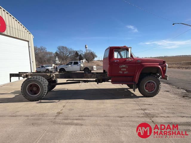 Image of Ford F-600 equipment image 3
