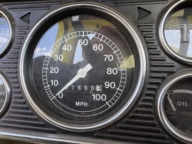 Image of Ford F-600 equipment image 2