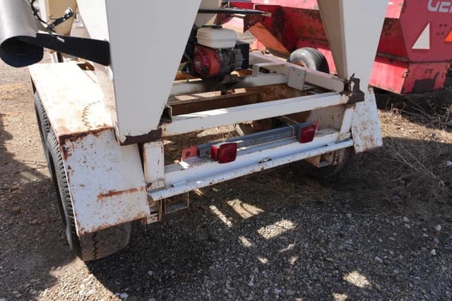 Image of Friesen 220 equipment image 4