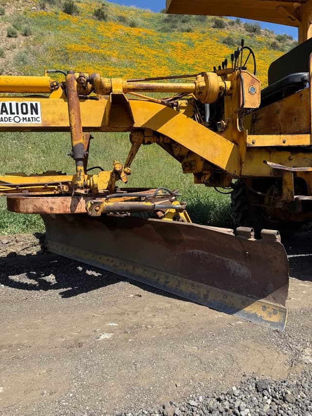 Image of Galion T500A equipment image 2