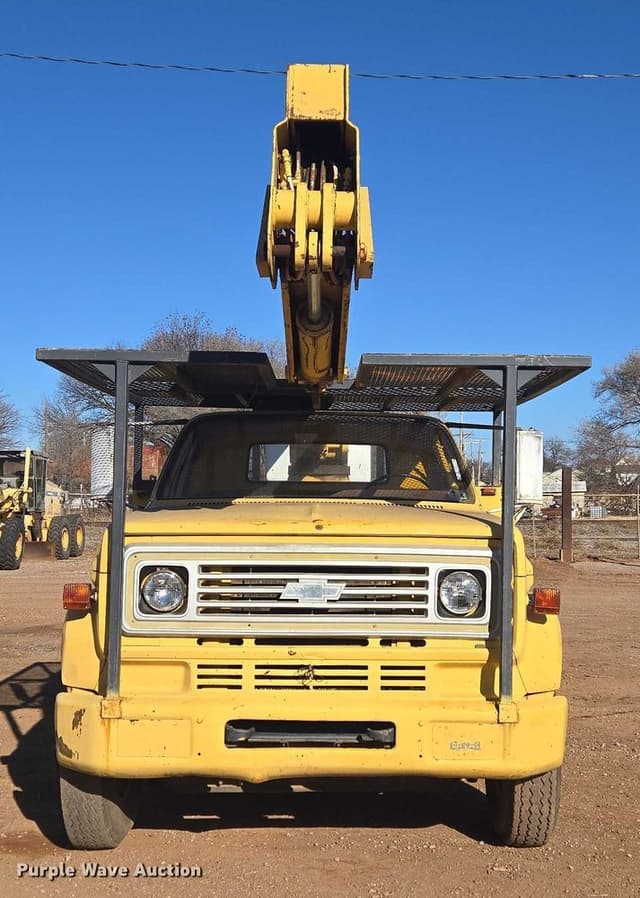 Image of GMC 6500 equipment image 1