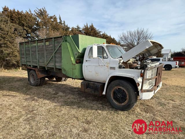 Image of GMC 6500 equipment image 1