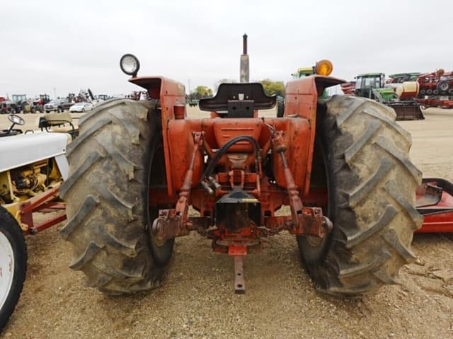 Image of International Harvester 674 equipment image 2