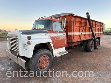 Main image International Loadstar 1700