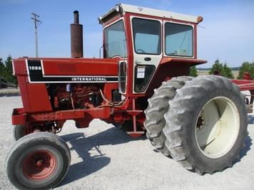 Main image International Harvester 1066