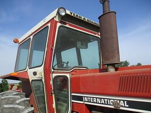 Main image International Harvester 1066 35