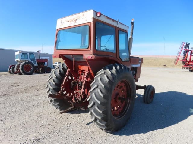 Image of International Harvester 1066 equipment image 4