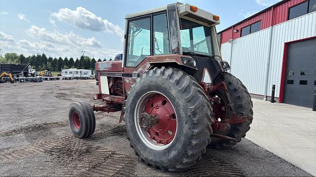 Image of International Harvester 1086 equipment image 3