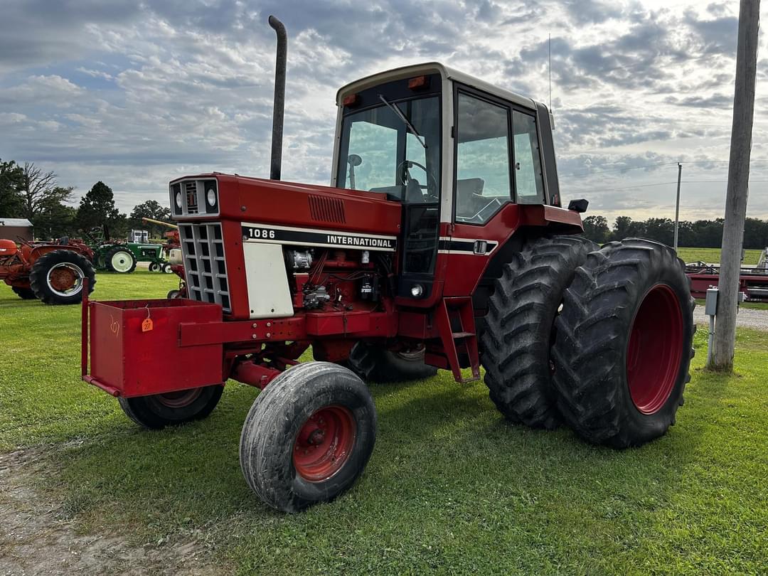 Image of International Harvester 1086 Primary image