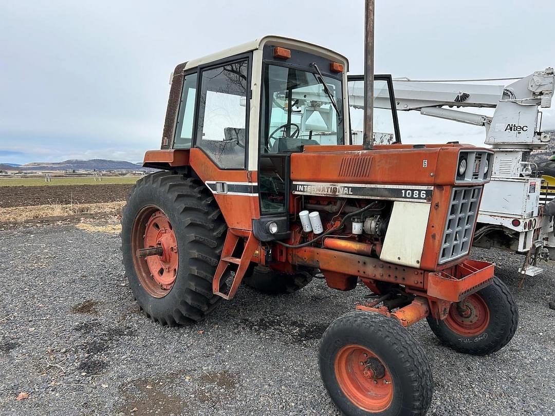 Image of International Harvester 1086 Primary image