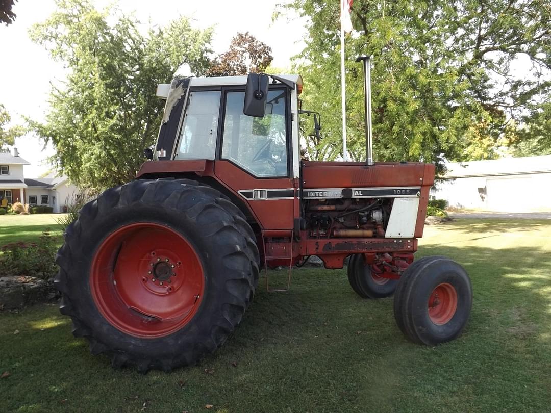 Image of International Harvester 1086 Primary image