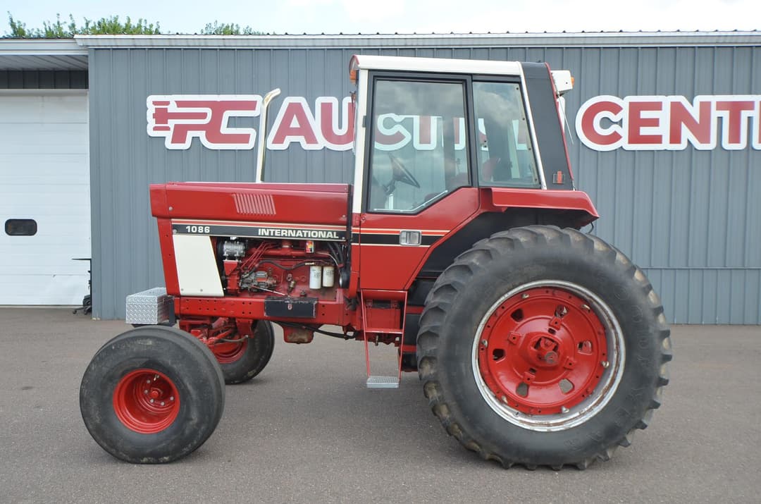 Image of International Harvester 1086 Primary image