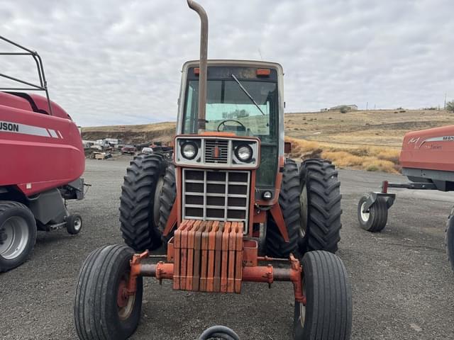 Image of International Harvester 1086 equipment image 1